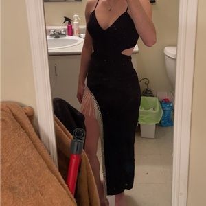 Beautiful never worn except to try on